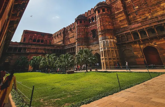 班加羅爾出發阿格拉1日遊（含泰姬陵及來回商業航班）