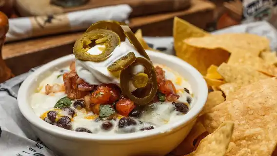 Food tour of the Lower Garden District in New Orleans