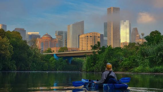 Houston: Sunset Skyline Kayak Tour