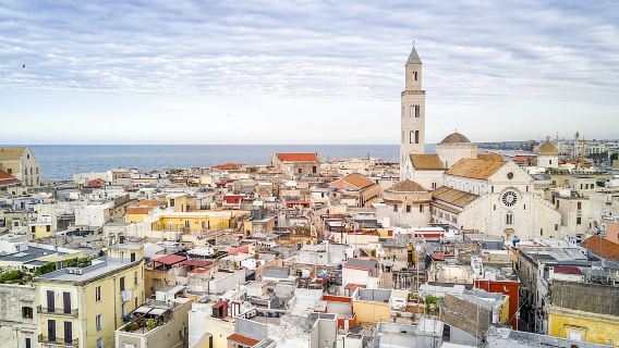 Bari: Erkundungstour durch die Gassen des alten Dorfes