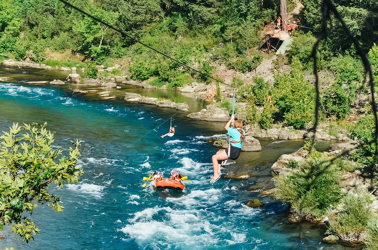 Antalya: Ziplining, Rafting, Jeep-Tour und Quad-Safari mit Mittagessen