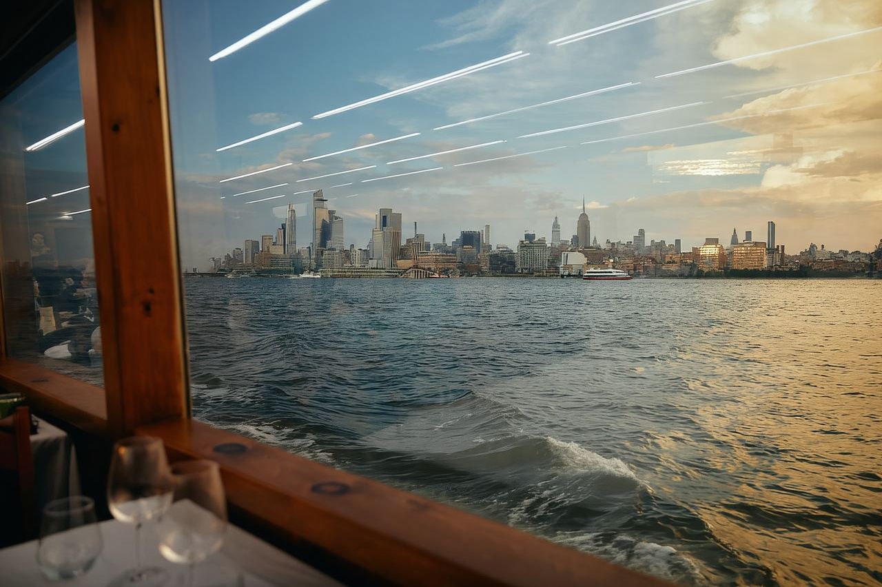 New York City: Gourmet-Dinner-Kreuzfahrt mit Live-Musik