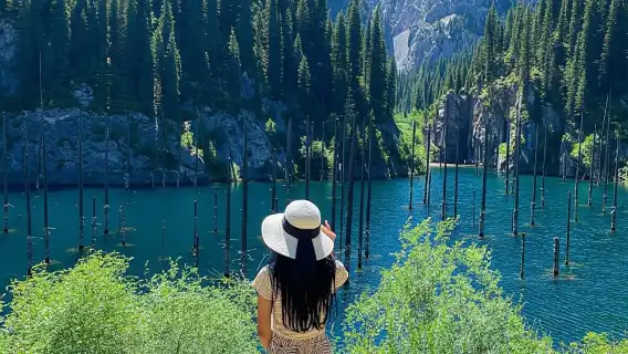 อัลมาตี: ทะเลสาบ Kaindy และ Kolsai พร้อมทัวร์ Black Canyon 1 วัน