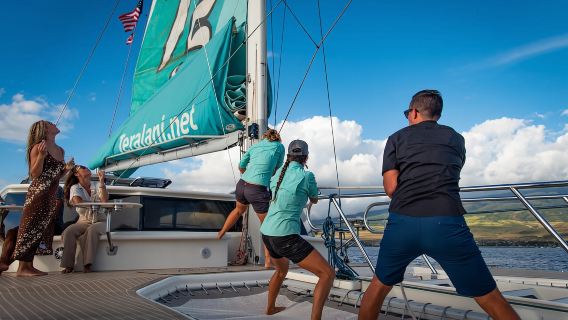 Maui: Ka'anapali Luxus-Cocktail-Segeltörn bei Sonnenuntergang mit offener Bar