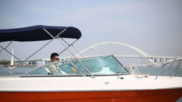 【廈門遊艇租賃】廈門五緣灣36尺豪華快艇包船出海~觀光美景海釣娛樂用船