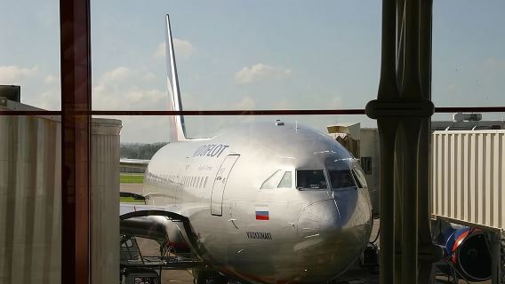 Traslado punto a punto desde el aeropuerto de La Habana (Cuba) al hotel (personalizable)