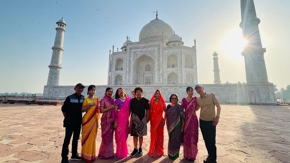 Tour di un giorno intero ad Agra dall'alba al tramonto con Taj Mahal e 3 monumenti