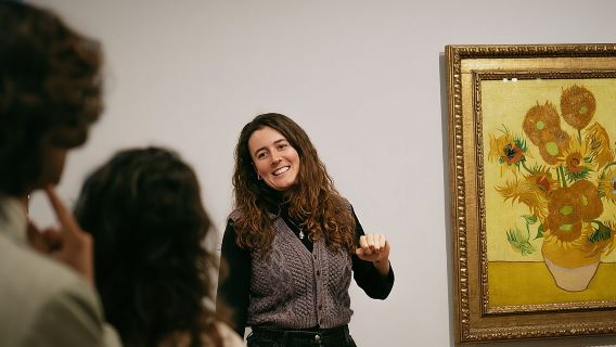 Amsterdam: Van Gogh Museum Guided Tour & Entry Ticket (Max 6 ppl)