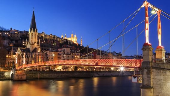 法國里昂訂製包車