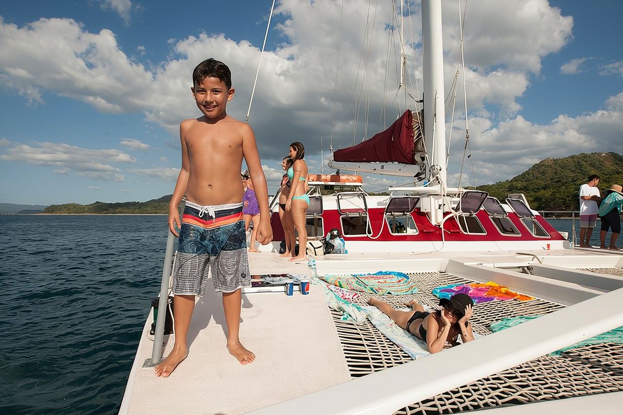 Catamaran Sailing & Snorkeling from Playas del Coco