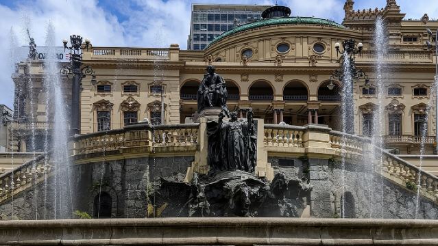 Sao Paulo: Downtown-Center History Walking Tour - in English