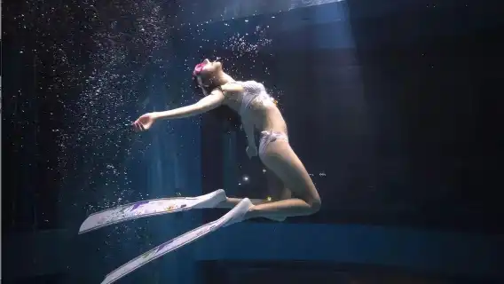 Aquila Hot Spring (Diving) Diving Experience + 1-on-1 Underwater Coach + Theory Training