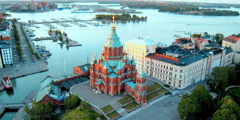 赫爾辛基及波爾沃私人包車導賞團