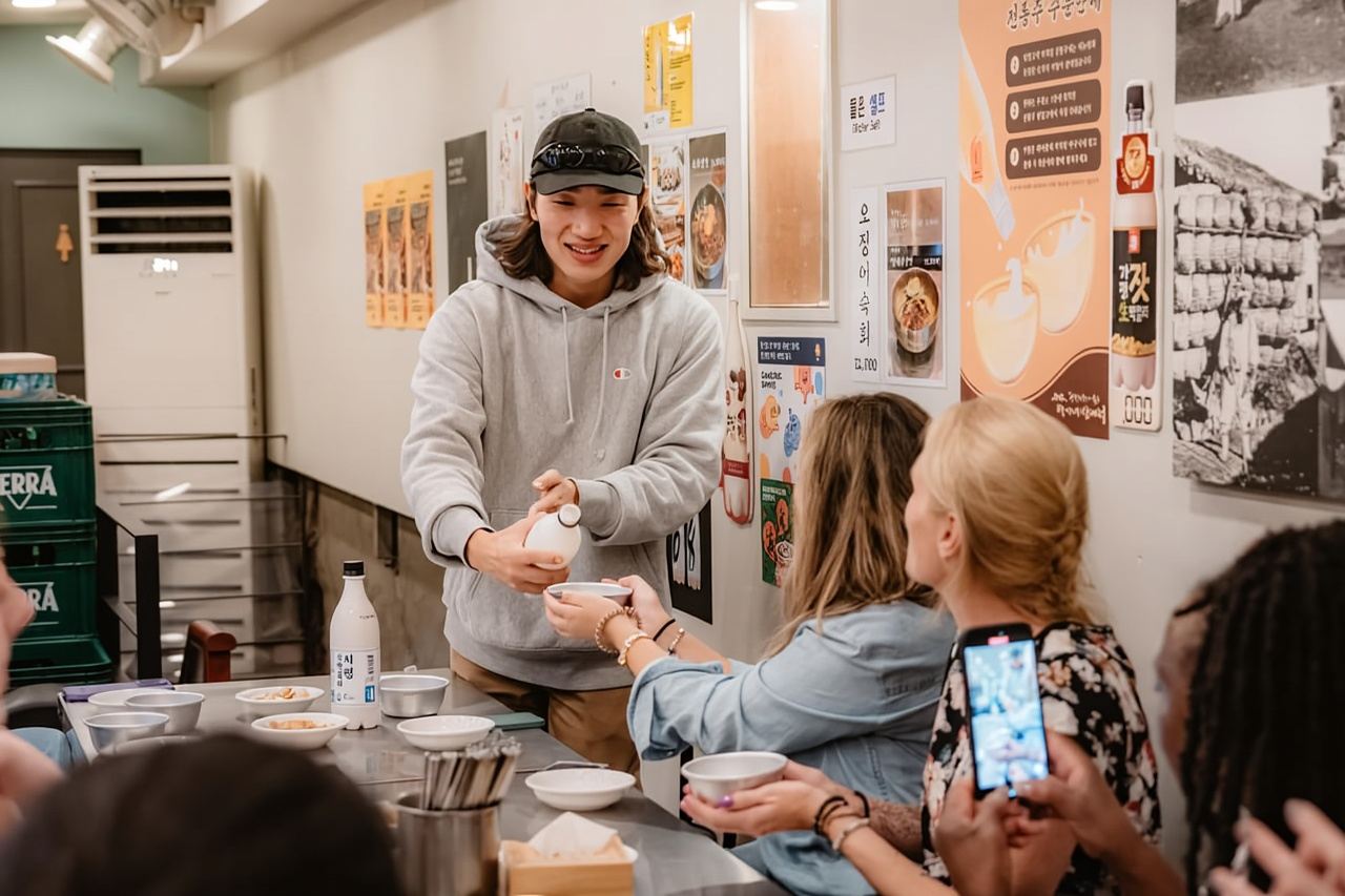 Seul: tour gastronomico del mercato notturno con guida locale