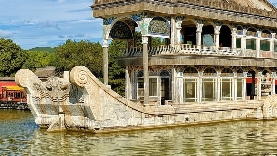 Tiket Istana Musim Panas atau Kuil Surga dengan pemandu (opsional)