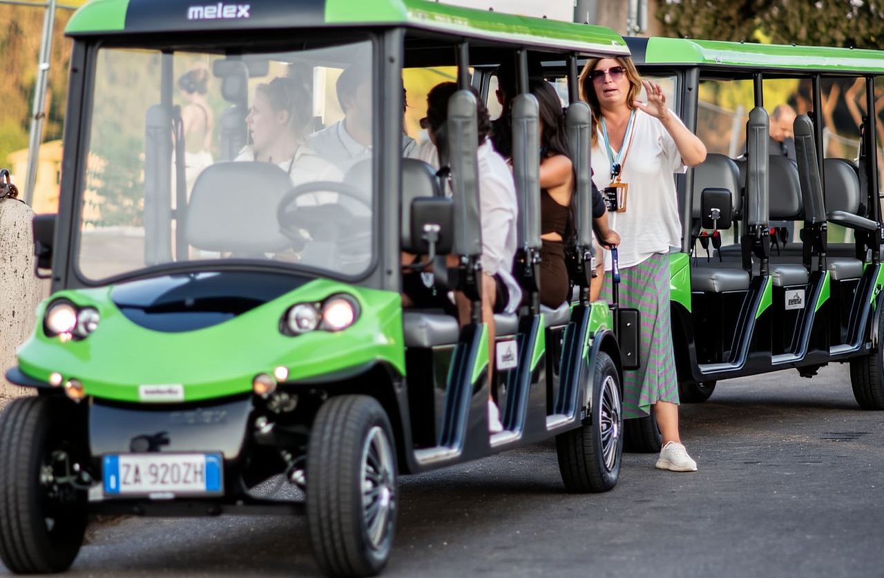 Rome: Golf Cart Tour with Authentic Gelato Tasting