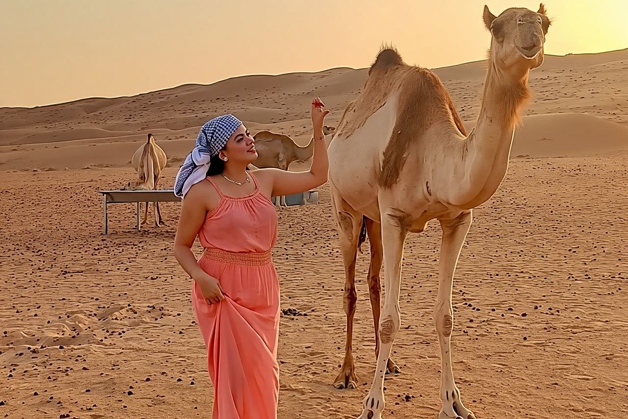 Oman Highlights: Wahiba Sands Desert & Wadi Bani Khalid Tour