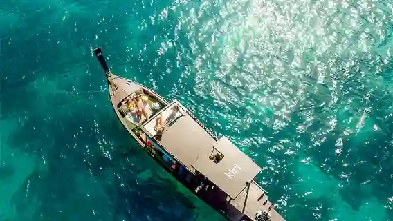 泰國布吉島【網紅長尾船包船大咖6款船型多線尊享半日遊含飯店接送】