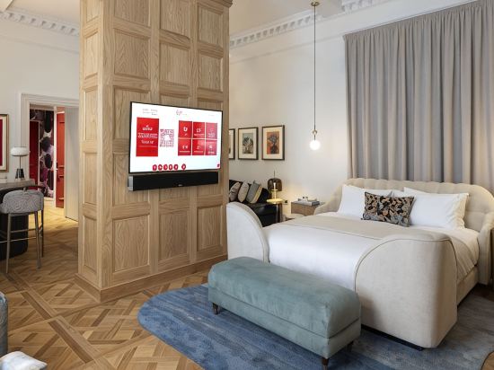 Virgin Hotels Edinburgh Room Type - Sir Richard's Flat