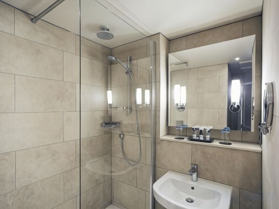 Mercure Oxford Eastgate Hotel - Tap to explore photos