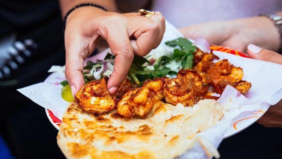 PRIVATE Food Tour: The 10 Tastings of Dubai With Locals