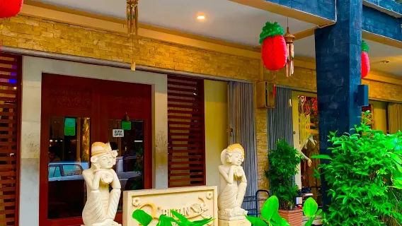D'Bintanサロンデイスパでの全身マッサージパッケージ（宿・ホテル送迎付き）