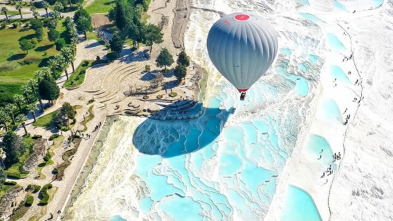 Antalya: tour di Pamukkale e Hierapolis con pranzo e ingresso