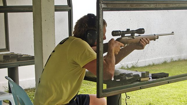泰國芭提雅鷹一號射擊場實彈打靶體驗