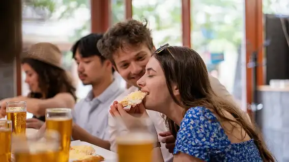 Flavors of Budapest: Guided Food & Drink Tour