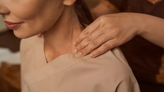 Head & Shoulder Massage