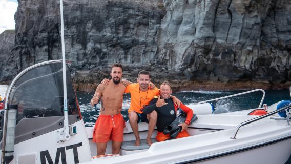 Rabo de Peixe: Recorrido en barco por las cuevas de la costa norte