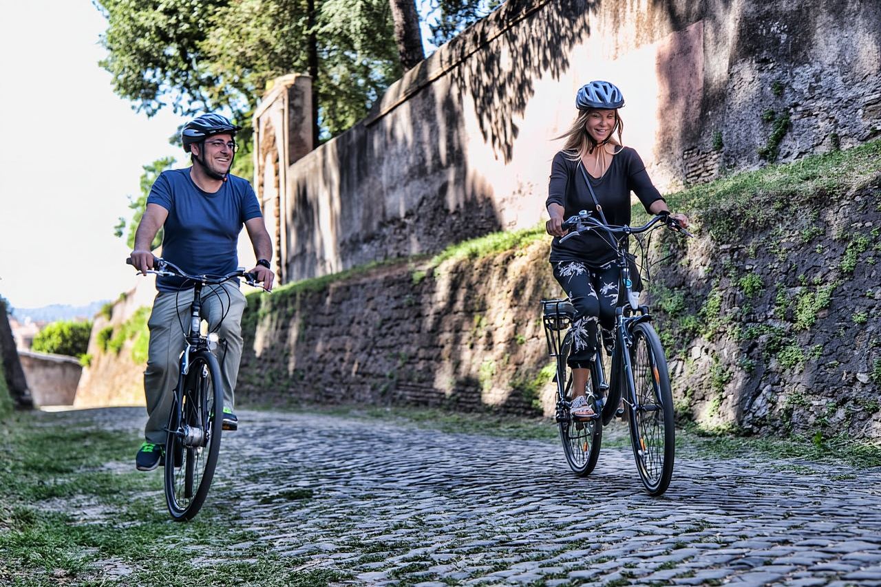 Roma: tour in bici elettrica dell'Appia Antica, degli Acquedotti e della Caffarella