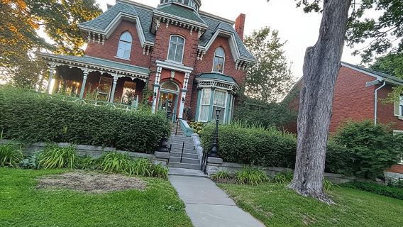 Kingston: Ghosts and Mysteries Trolley Tour