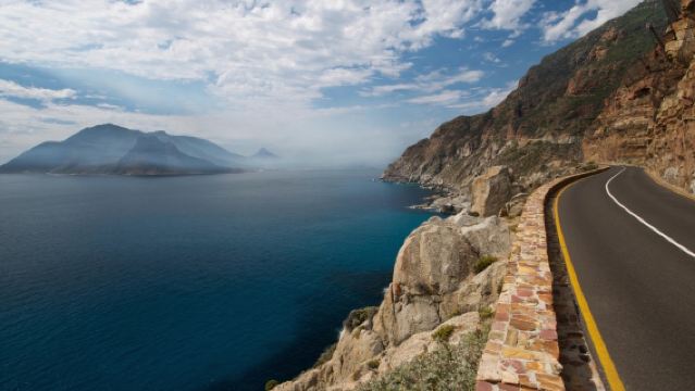 Cape Town private chartered tour: The Company's Garden + St George's Cathedral + Chapman's Peak Drive
