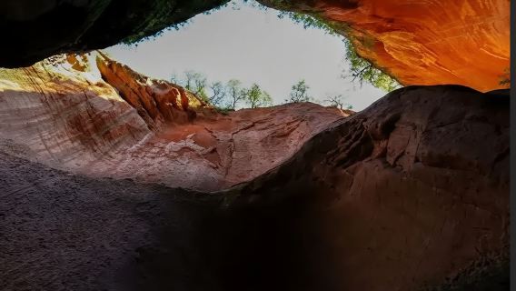 Yan'an Maoxiang Grand Canyon private charter 1-day tour