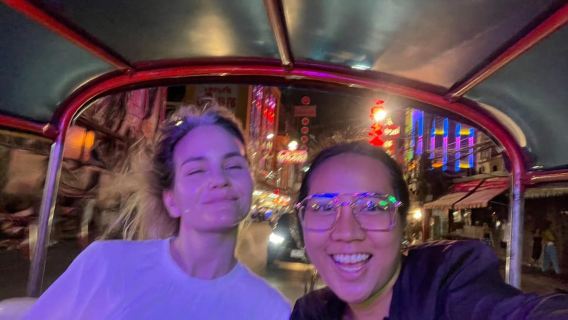 กรุงเทพฯ: ทัวร์รถตุ๊กตุ๊กยามค่ำคืน พร้อมอาหารริมทางในไชน่าทาวน์