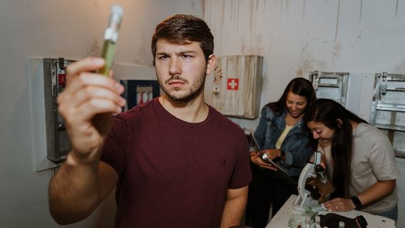 Vaccine: Search For The Zombie Cure - Escape Experience