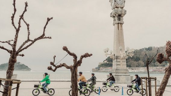 Small-Group Electric Bike Tour in San Sebastián