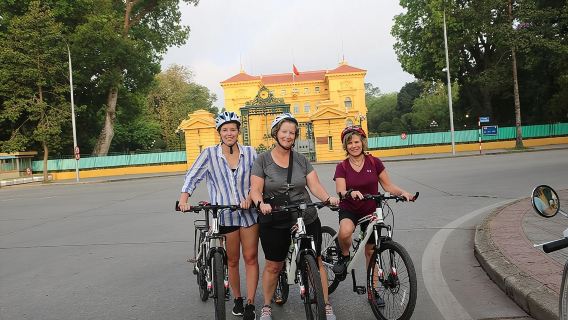 Uno sguardo ad Hanoi, Culture, Storia, Backstreet, Train Street