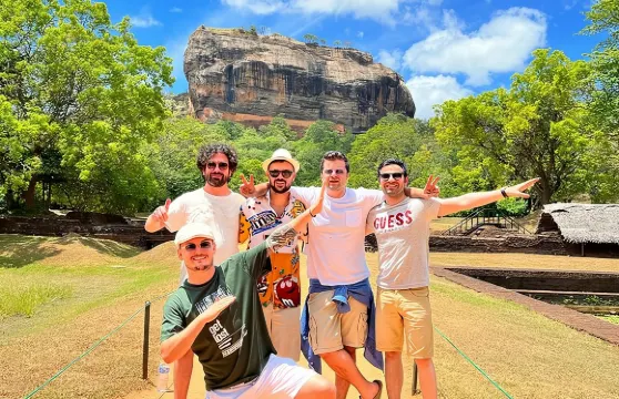 從科倫坡出發：錫吉里耶和丹布勒一日遊及野生動物探險