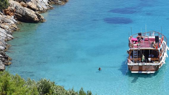 Excursión diaria en barco por Bodrum con almuerzo incluido