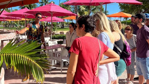 Miami Beach Art Deco & History Walk Tour with Design Enthusiast