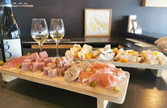 品嚐5款夏布利葡萄酒及美食拼盤