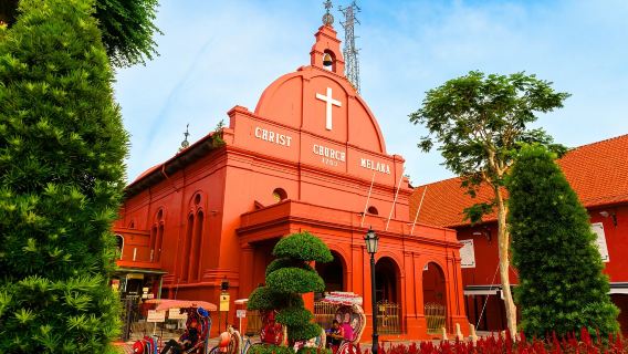 Putrajaya and Malacca in one day · Pink Mosque · Malacca cruise