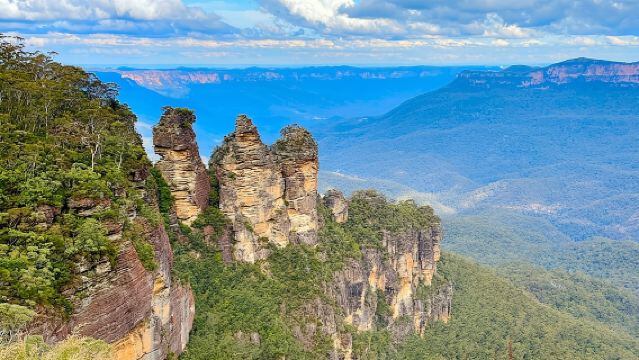Blue Mountains Small Group Tour with Waterfall Walk & Fresh Lunch