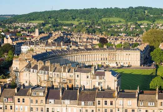 Roman Baths and Bath City Walking Tour