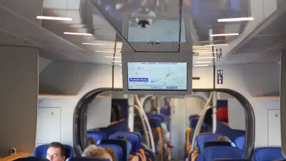 สนามบินฟีอูมีชีโน (FCO) - รถไฟเที่ยวเดียวจากสถานีรถไฟโรมเตอร์มินีไปสนามบินฟีอูมีชีโน [ซื้อแล้วเดินทางได้ทันที/สะดวกรวดเร็ว]