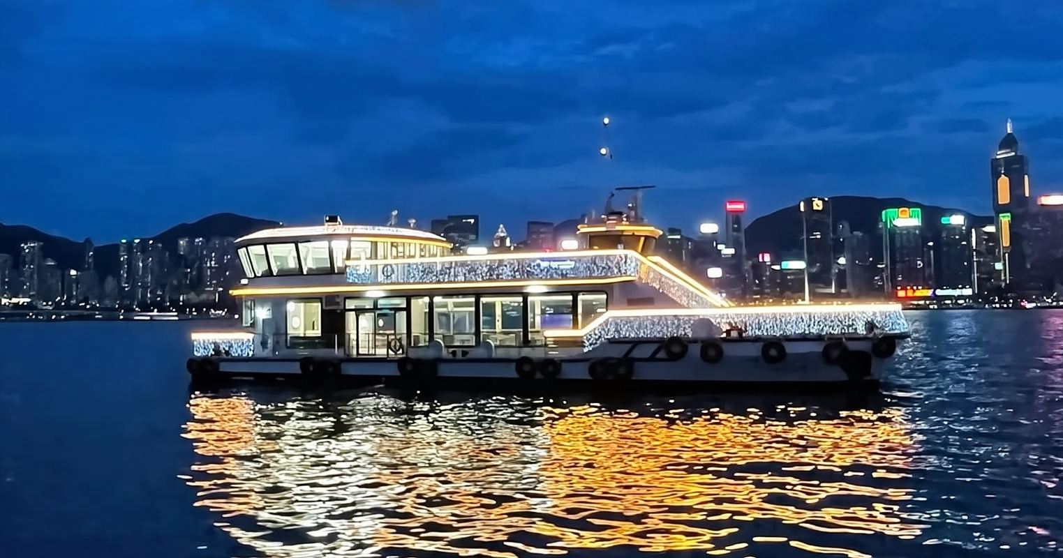 HK Victoria Sunset Harbour Cruise Dim Sum Tasting Night Tour