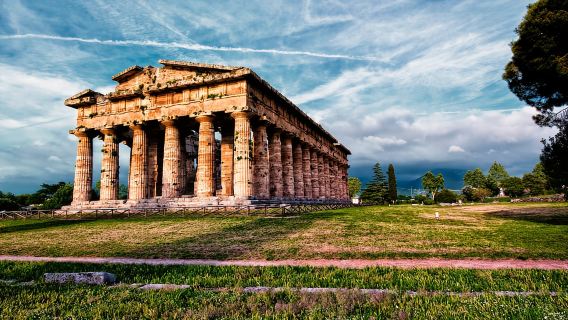 Paestum: Temples and Museum Tour with Archaeologist Guide
