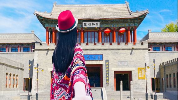 Beijing W Town 1-day tour - includes special lunch & optional Simatai night tour with light show